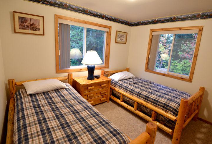 Upper Peninsula Cabin and Vacation Home Rental on Manistique River